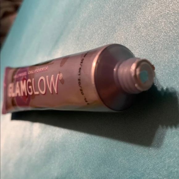 GLAMGLOW Purple Gravity Mud Mask - Picture 2 of 2